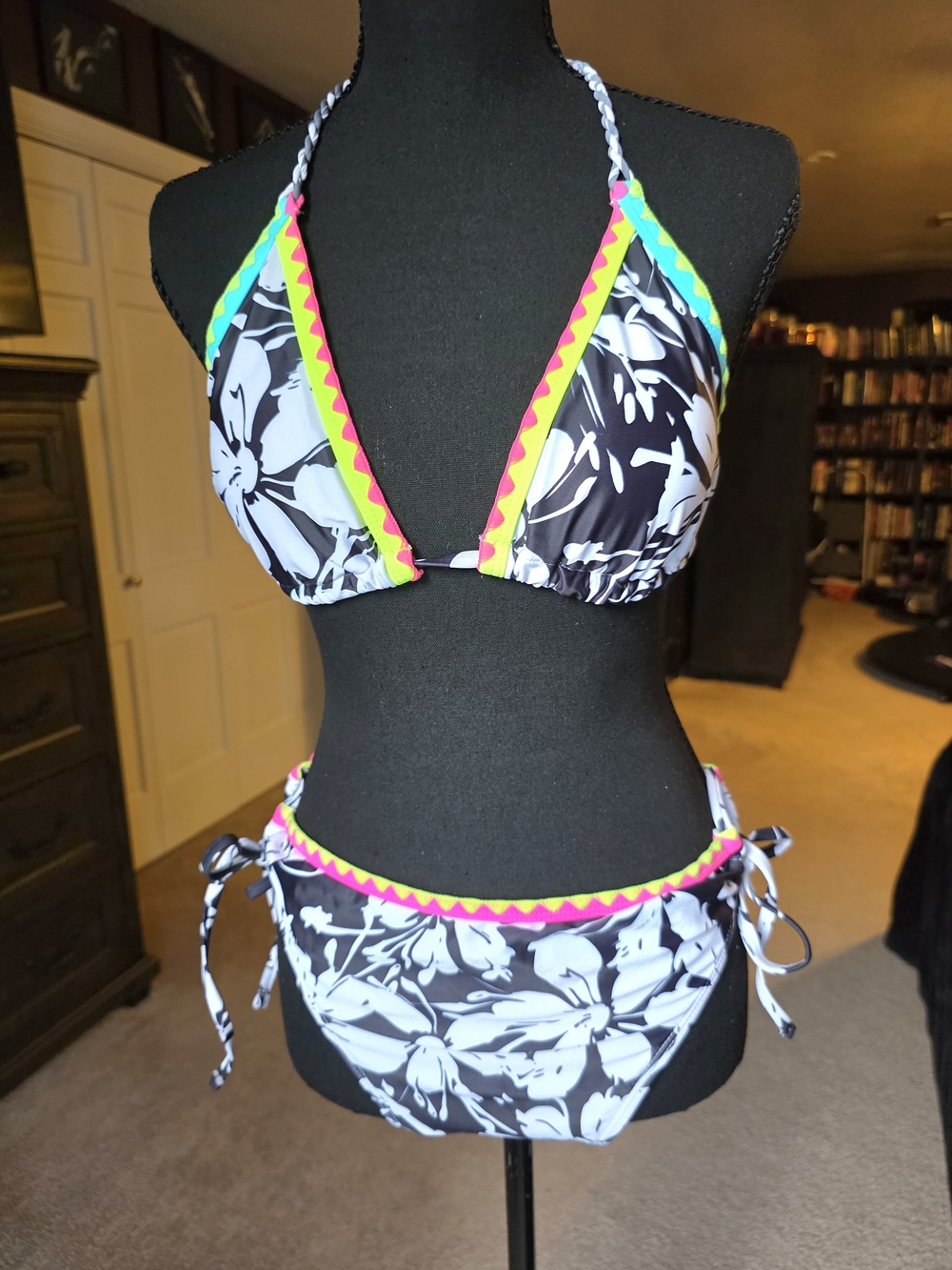 POPVIL Floral Bikini Set Mixed Sizes L Top XL Bottoms Black White Swimwear
